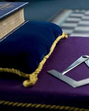 Paulo Lima Delgado A MAÇONARIA E O LIVRO DA LEI